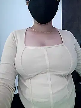 Snapshot of MumbaiMaskGirl chatting on January 18, 12:09 pm MumbaiMaskGirl online show from January 18, 12:09 pm