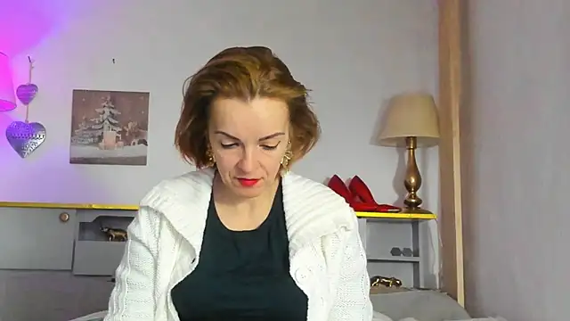 KateConner online show from February 13, 8:13 pm