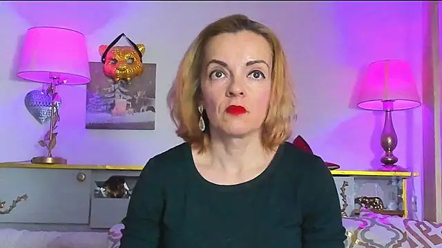 KateConner online show from March 22, 9:21 pm