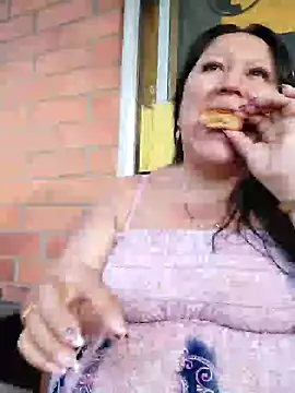 Brenda Berck  online show from February 11, 10:07 pm