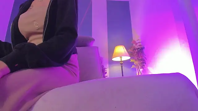Snapshot of Swt_skinny_ chatting on April 21, 1:06 pm Swt skinny online show from April 21, 1:06 pm