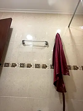 Fancyxlove online show from October 25, 12:45 pm