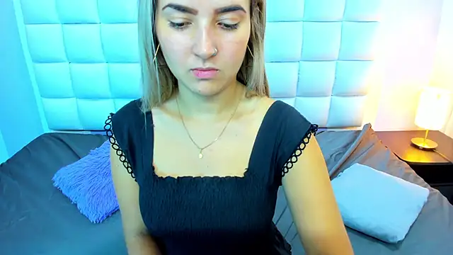 Snapshot of teresasroom_ chatting on October 21, 2:29 pm teresasroom online show from October 21, 2:29 pm