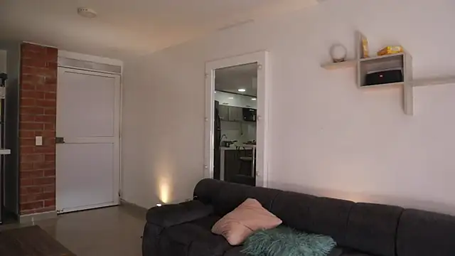  Vahos  online show from October 10, 5:23 pm