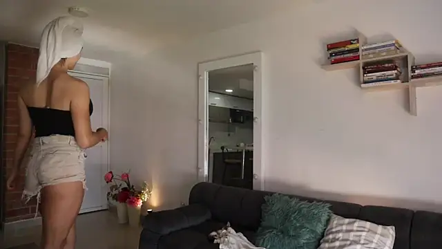  Vahos  online show from November 25, 5:13 pm