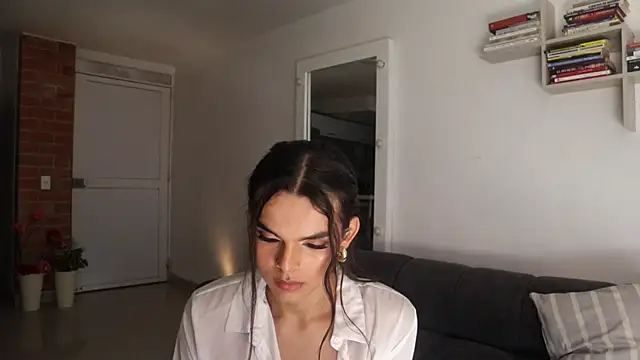 Snapshot of _Vahos_ chatting on May 22, 8:14 pm Vahos online show from May 22, 8:14 pm