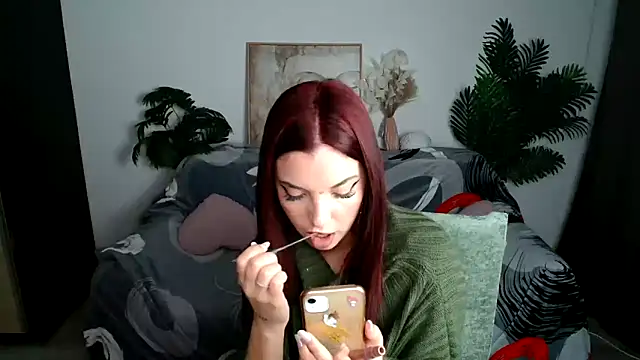 Snapshot of SEXY-GODDESabrina chatting on January 15, 9:51 pm SEXY-GODDESabrina online show from January 15, 9:51 pm