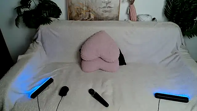 Snapshot of SEXY-GODDESabrina chatting on January 25, 4:02 am SEXY-GODDESabrina online show from January 25, 4:02 am