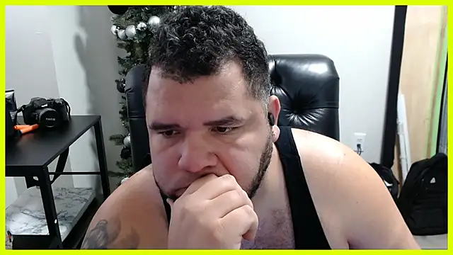 Snapshot of Gabihotxxx1 chatting on January 3, 5:42 pm Gabihotxxx1 online show from January 3, 5:42 pm