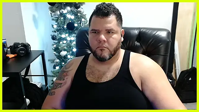 Snapshot of Gabihotxxx1 chatting on January 4, 1:31 am Gabihotxxx1 online show from January 4, 1:31 am