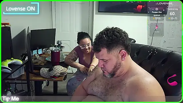 Snapshot of Gabihotxxx1 chatting on February 23, 4:17 am Gabihotxxx1 online show from February 23, 4:17 am