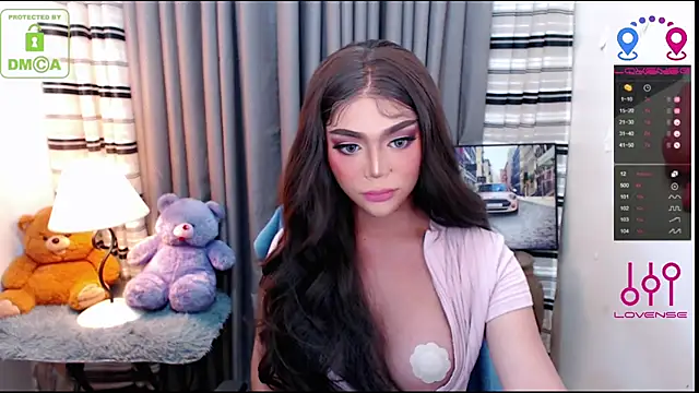 Fantacyoflove online show from October 6, 7:00 pm