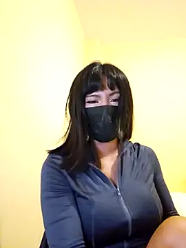 Snapshot of Latin_summer chatting on March 13, 11:11 pm Latin summer online show from March 13, 11:11 pm