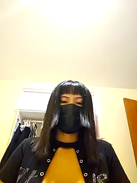 Snapshot of Latin_summer chatting on April 9, 3:50 am Latin summer online show from April 9, 3:50 am