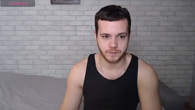 Snapshot of Alexxx_horny chatting on December 4, 7:17 am Alexxx horny online show from December 4, 7:17 am