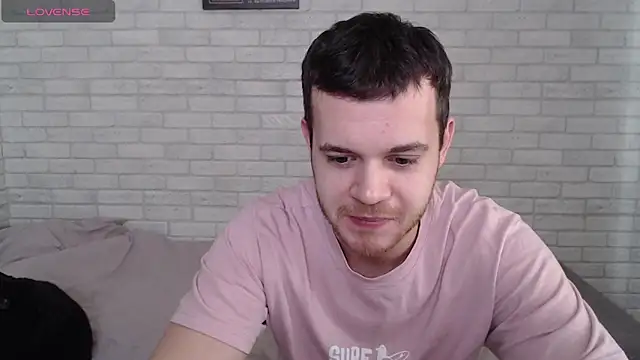 Snapshot of Alexxx_horny chatting on March 29, 6:13 am Alexxx horny online show from March 29, 6:13 am