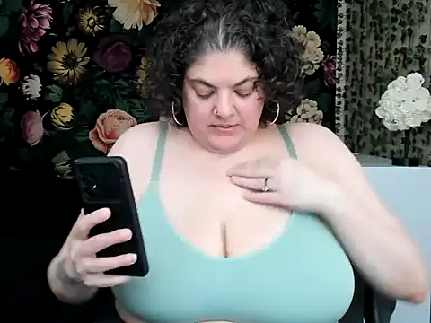 Snapshot of Exotic-Melons chatting on May 20, 5:19 pm Exotic-Melons online show from May 20, 5:19 pm
