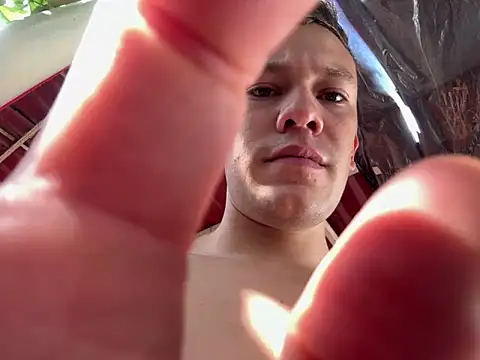 Snapshot of simon_and_david chatting on March 7, 2:23 pm simon and david online show from March 7, 2:23 pm