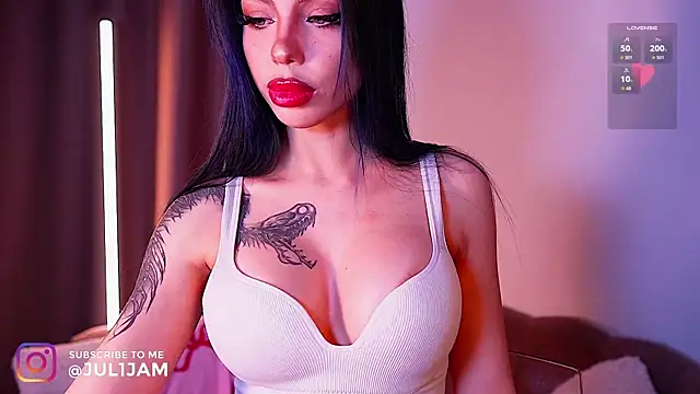 juli jam online show from March 25, 7:31 pm