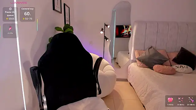 AmyWood online show from March 28, 9:58 pm