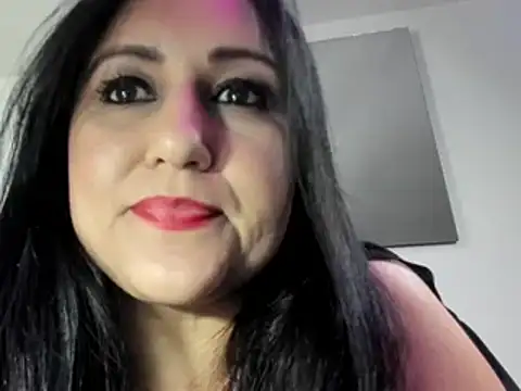 Snapshot of foxy-porn1 chatting on December 18, 9:29 pm foxy-porn1 online show from December 18, 9:29 pm