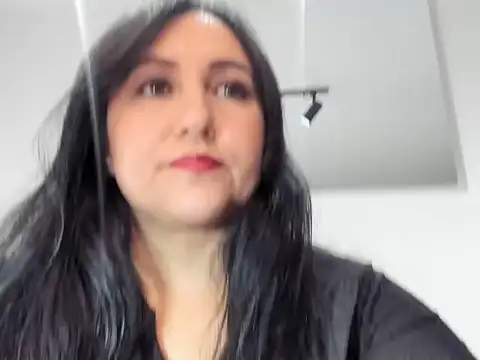 foxy-porn1 online show from April 24, 6:43 pm