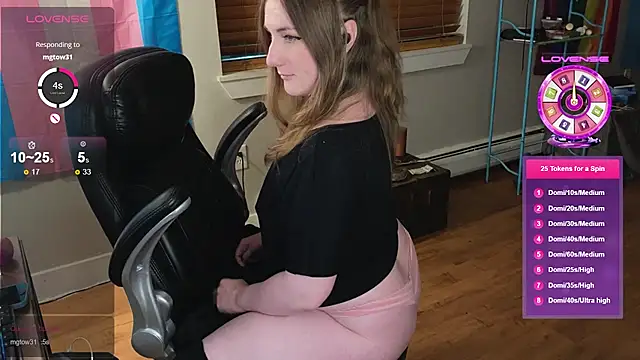 luluvaladon online show from November 13, 5:28 am