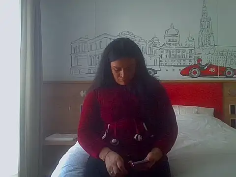Snapshot of luanadigarda chatting on February 9, 3:01 pm luanadigarda online show from February 9, 3:01 pm