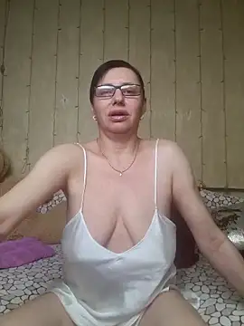 Snapshot of Amberhotqueen chatting on March 15, 3:48 pm Amberhotqueen online show from March 15, 3:48 pm