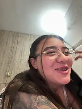 vaneelee online show from November 25, 3:28 am