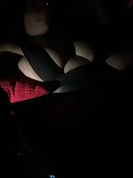 Snapshot of LuciousBB chatting on January 12, 2:03 am LuciousBB online show from January 12, 2:03 am