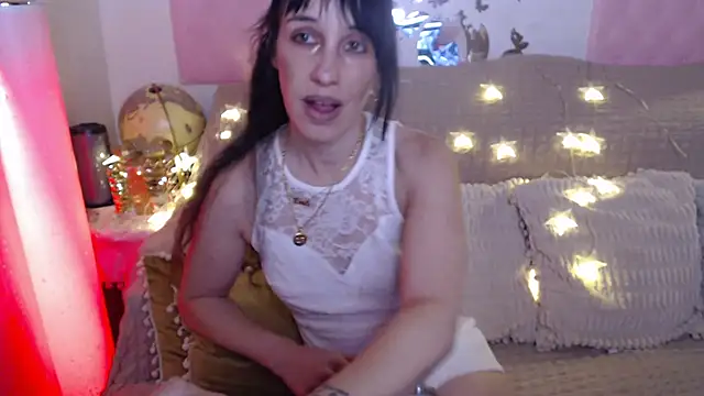 Snapshot of -carla- chatting on December 16, 4:38 pm -carla- online show from December 16, 4:38 pm