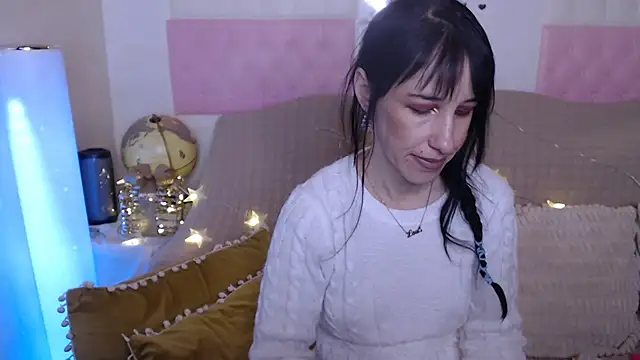 Snapshot of -carla- chatting on December 31, 8:15 am -carla- online show from December 31, 8:15 am