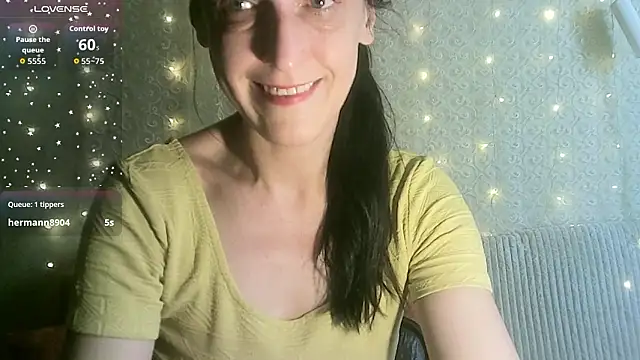 MarieODahliaS online show from March 18, 8:06 am