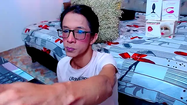 DaslyRoze online show from March 12, 12:31 am