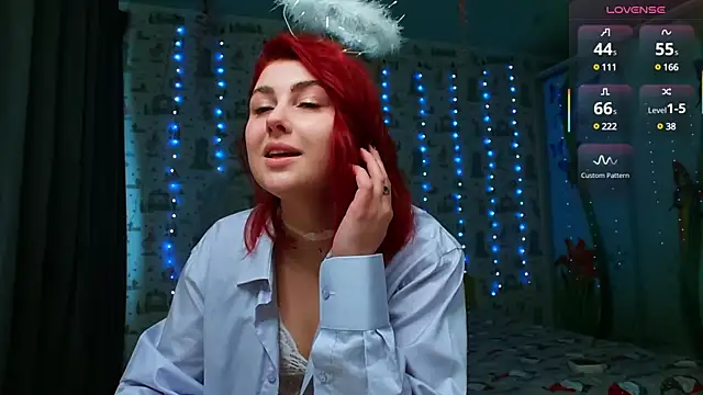 SmokyRose online show from February 15, 11:06 am