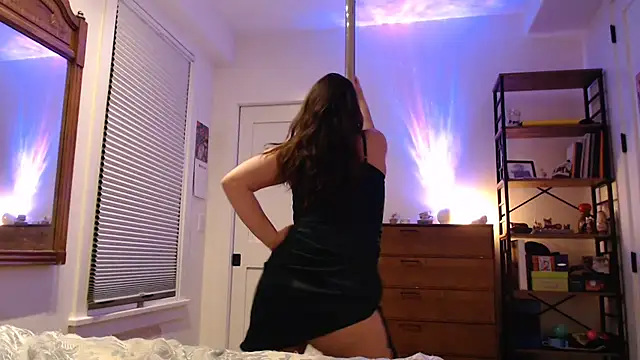 Snapshot of ananattania chatting on November 24, 5:51 am ananattania online show from November 24, 5:51 am