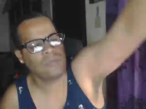 Snapshot of thesugar32 chatting on February 28, 2:09 am thesugar32 online show from February 28, 2:09 am