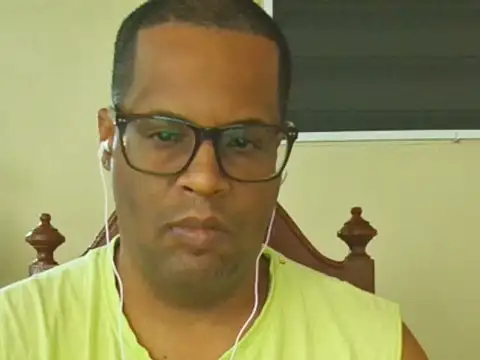 Snapshot of thesugar32 chatting on April 14, 12:55 pm thesugar32 online show from April 14, 12:55 pm