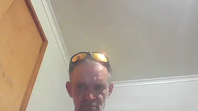 TooFknHorny1 online show from October 20, 5:41 am