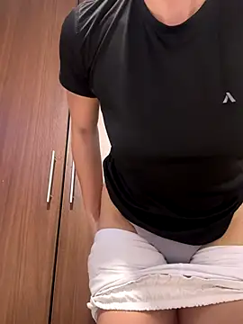 Snapshot of mahia_queen chatting on October 4, 11:25 pm mahia queen online show from October 4, 11:25 pm