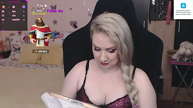 MissLexyGold online show from December 7, 4:25 pm