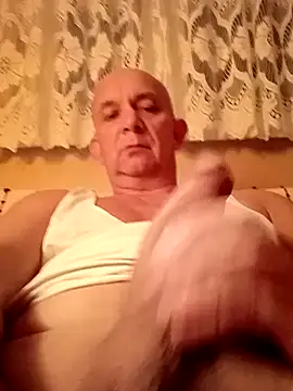 Snapshot of bigcock_marusz chatting on December 18, 6:46 pm bigcock marusz online show from December 18, 6:46 pm