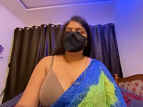 Snapshot of Love_4Sex chatting on February 20, 5:12 am Love 4Sex online show from February 20, 5:12 am