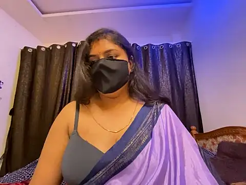 Snapshot of Love_4Sex chatting on February 21, 9:24 am Love 4Sex online show from February 21, 9:24 am