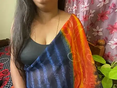 Snapshot of Love_4Sex chatting on March 11, 9:45 am Love 4Sex online show from March 11, 9:45 am