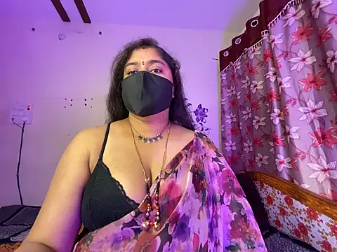 Snapshot of Love_4Sex chatting on January 10, 2:13 am Love 4Sex online show from January 10, 2:13 am