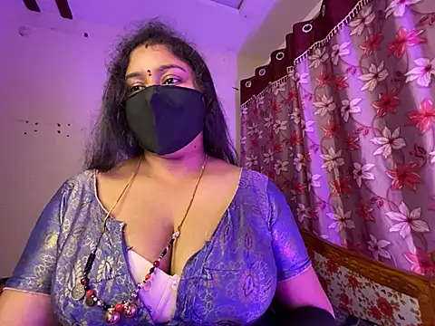 Snapshot of Love_4Sex chatting on February 3, 6:22 am Love 4Sex online show from February 3, 6:22 am