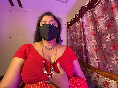 Snapshot of Love_4Sex chatting on February 7, 1:53 am Love 4Sex online show from February 7, 1:53 am