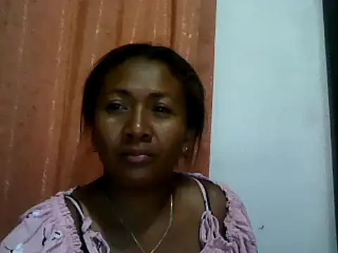Snapshot of sexyladii chatting on December 5, 5:06 pm sexyladii online show from December 5, 5:06 pm